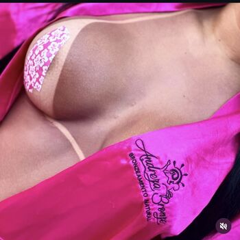 Full leaked Laaismiranda private photo