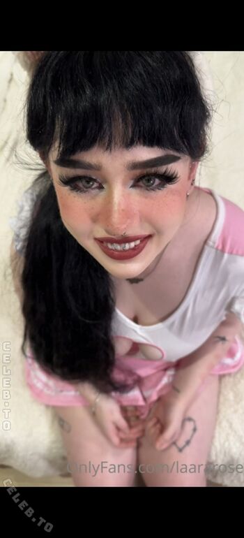 Full leaked Laararose  page private photo