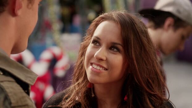 Full leaked Lacey chabert private photo