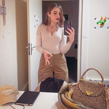 Full leaked Lady emash page private photo