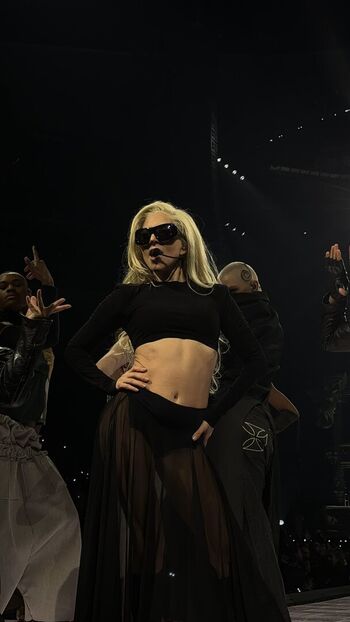 Full leaked Lady gaga private photo