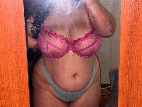Full leaked Lady private photo