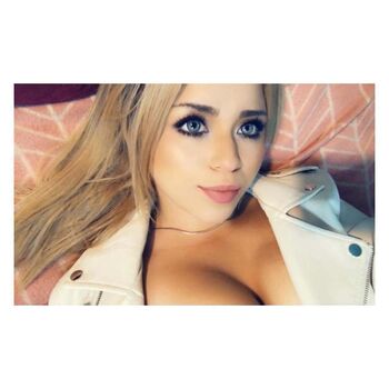 Full leaked Ladybad private photo