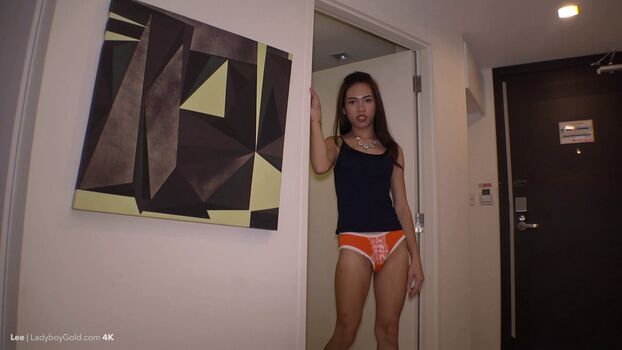Full leaked Ladyboy gold private photo