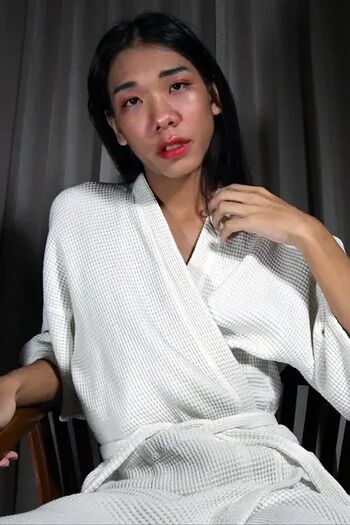 Full leaked Ladyboy gold private photo