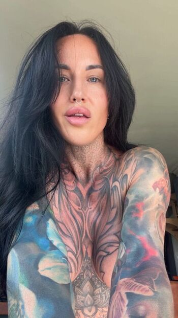 Full leaked Ladyemily private photo