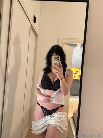 Full leaked Ladymcbeth private photo