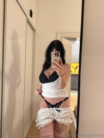 Full leaked Ladymcbeth private photo