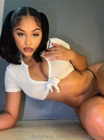 Full leaked Lainiaofficial page private photo