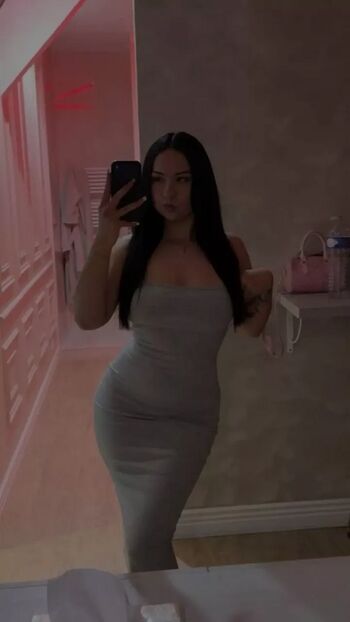 Full leaked Laliegia private photo