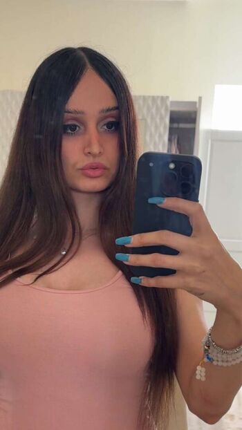 Full leaked Lanarose private photo