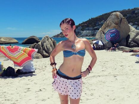 Full leaked Lara adkins private photo