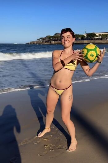 Full leaked Lara adkins private photo