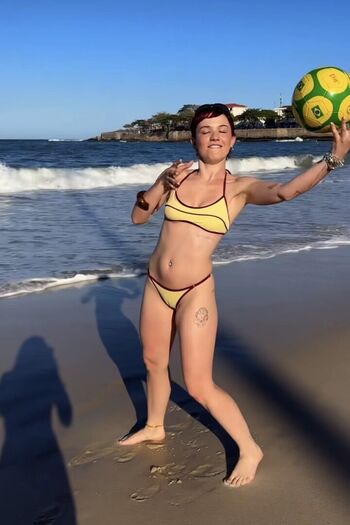 Full leaked Lara adkins private photo