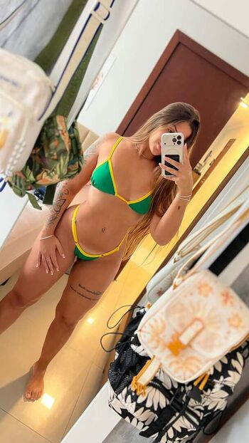 Full leaked Lara castro private photo