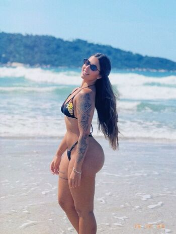 Full leaked Lara castro private photo