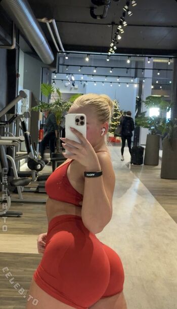 Full leaked Lara charlottee private photo