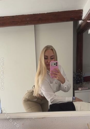Full leaked Lara charlottee private photo