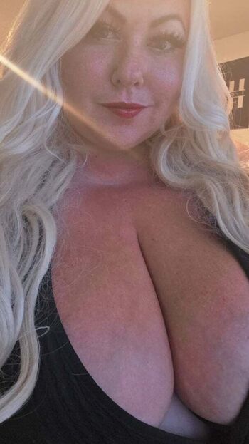 Full leaked Lara moore page private photo