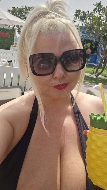 Full leaked Lara moore private photo