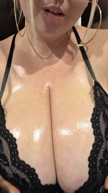Full leaked Lara moore private photo