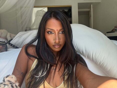 Lara Raj