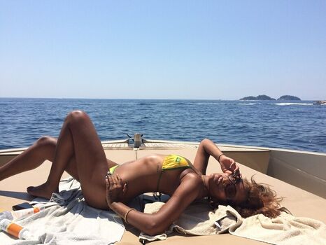 Lara Raj