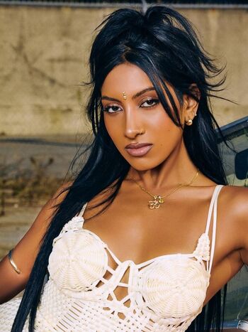 Full leaked Lara raj page private photo