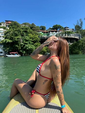 Lara Silva