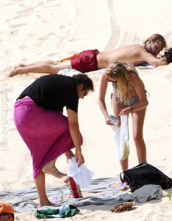 Full leaked Lara stone private photo