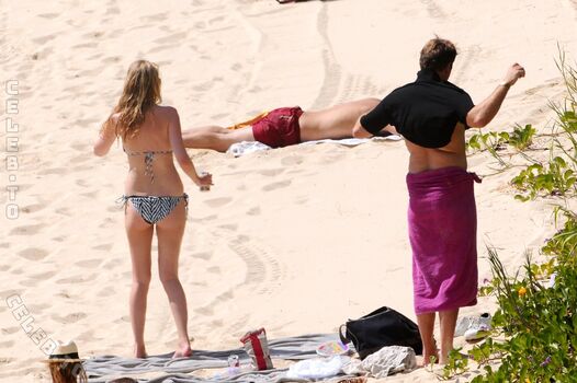 Full leaked Lara stone private photo