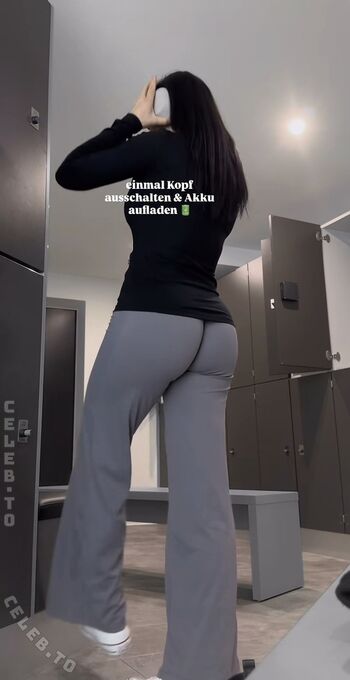 Full leaked Lara stxx private photo