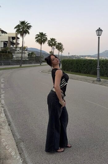 Full leaked Lara tepper private photo