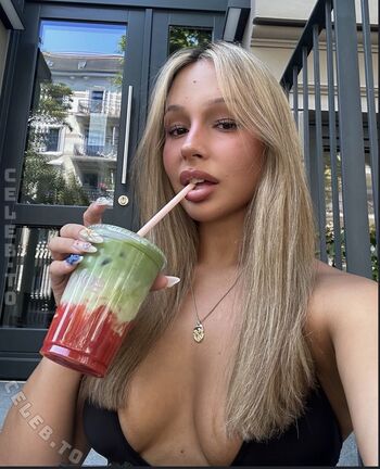 Full leaked Lara tepper private photo