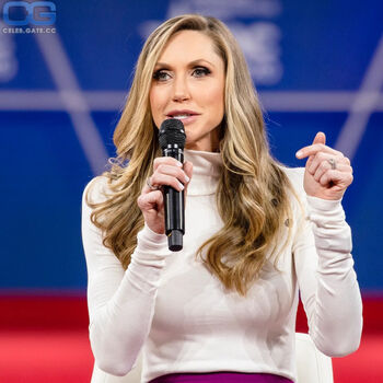 Full leaked Lara trump private photo