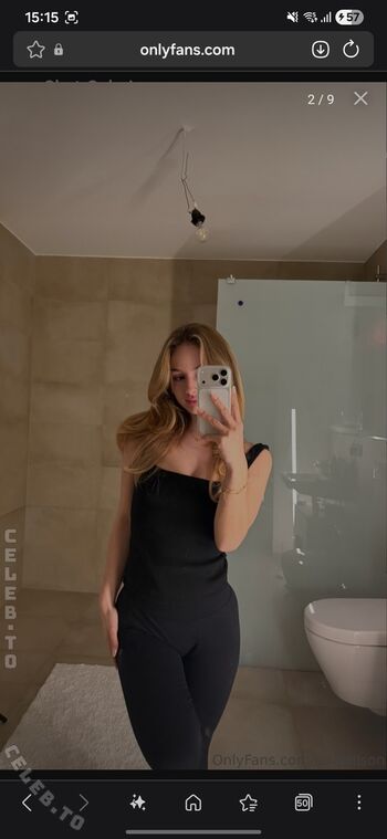 Full leaked Lara wilson private photo