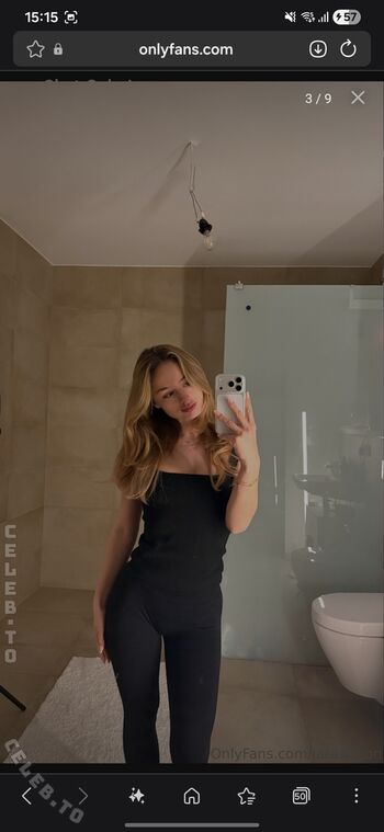 Full leaked Lara wilson private photo