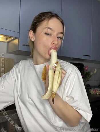 Full leaked Lara wilson private photo
