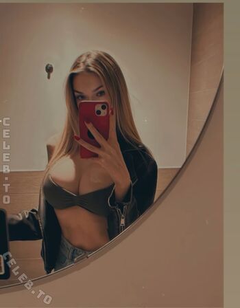 Full leaked Laraa private photo