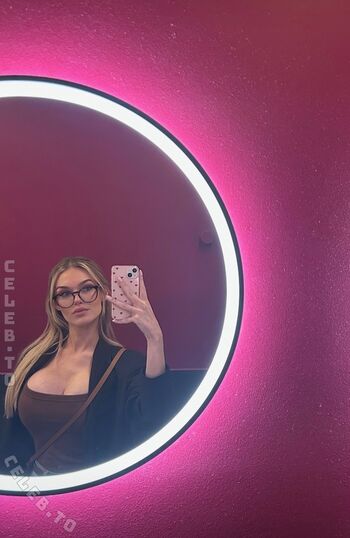 Full leaked Laraa private photo