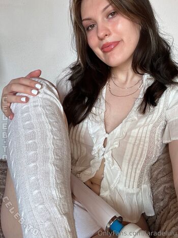 Full leaked Laradelulu private photo