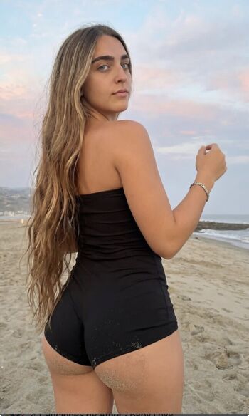 laramonroe18