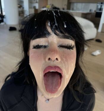 Full leaked Lararosewalks private photo