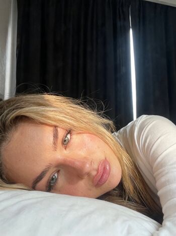 Full leaked Larawilson private photo