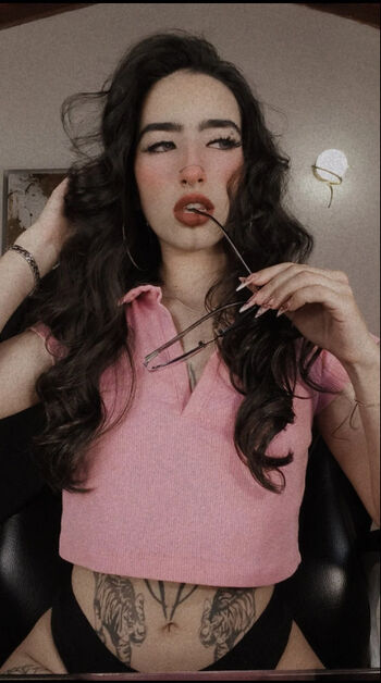 Full leaked Larisasmirnoov page private photo