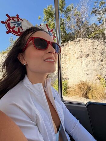 Full leaked Larissa manoela page private photo