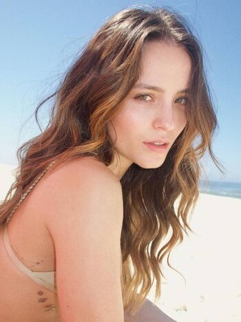 Full leaked Larissa manoela page private photo