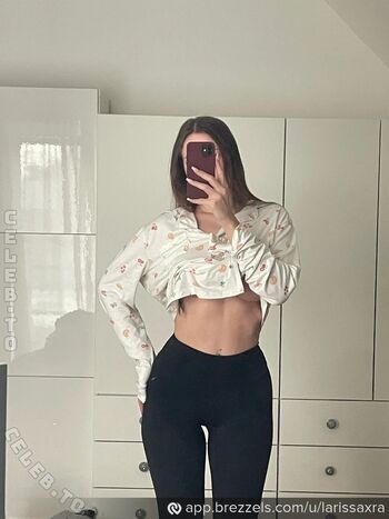 Full leaked Larissaxra private photo