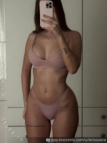 Full leaked Larissaxra private photo