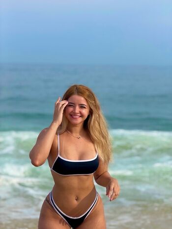 Full leaked Laristher private photo